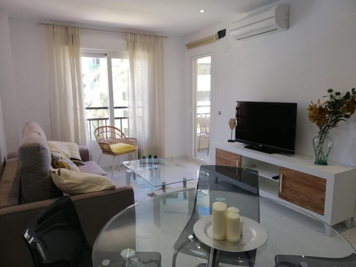 Apartamento 315 En Paseo Maritimo 96 ฟูเอนฮิโรลา ภายนอก รูปภาพ