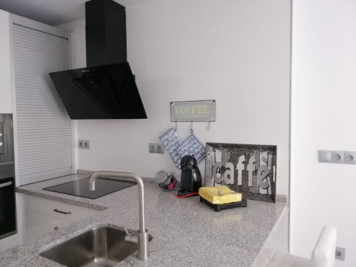 Apartamento 315 En Paseo Maritimo 96 ฟูเอนฮิโรลา ภายนอก รูปภาพ