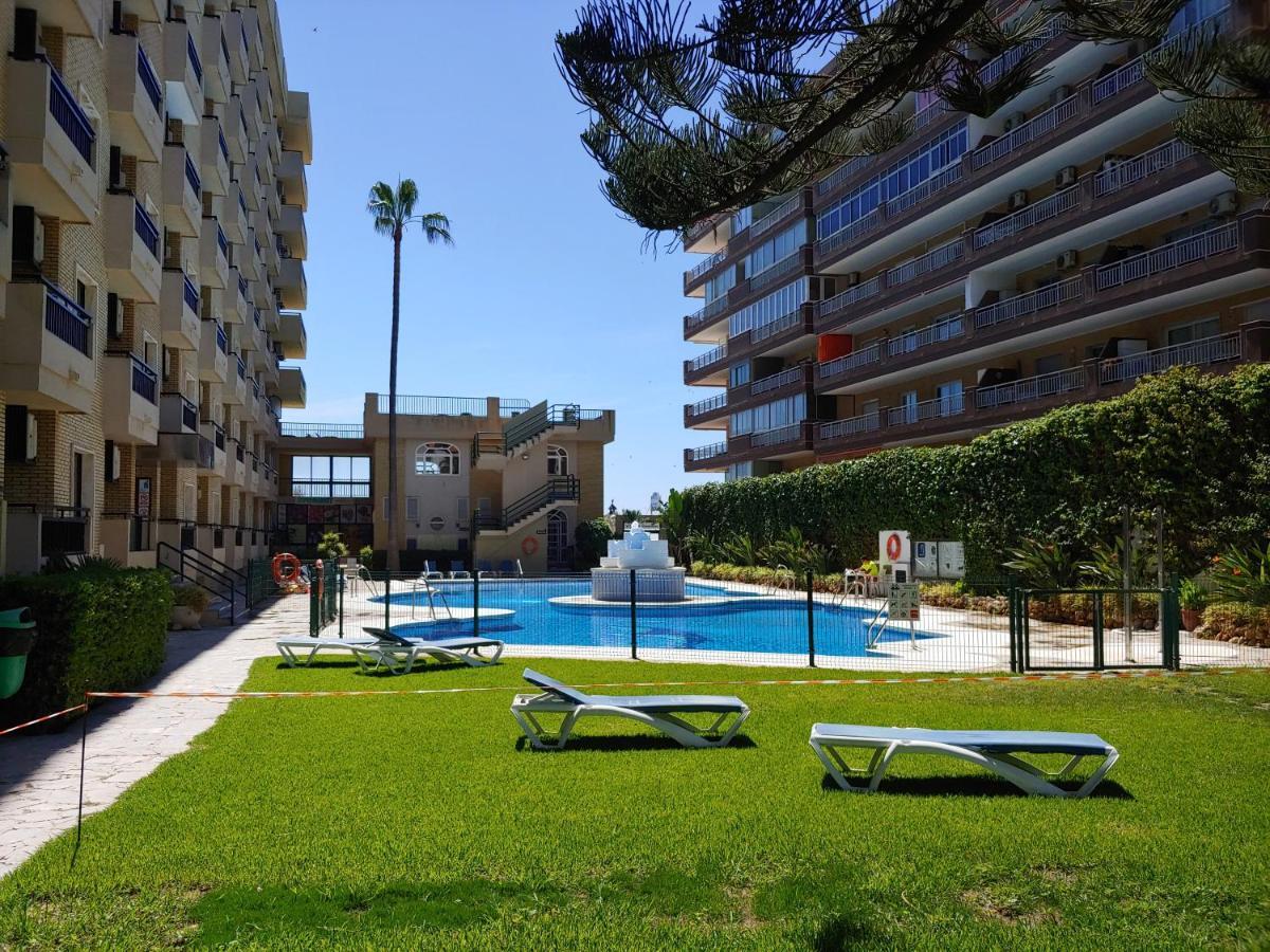 Apartamento 315 En Paseo Maritimo 96 ฟูเอนฮิโรลา ภายนอก รูปภาพ