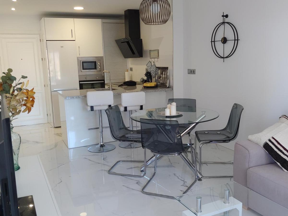 Apartamento 315 En Paseo Maritimo 96 ฟูเอนฮิโรลา ภายนอก รูปภาพ